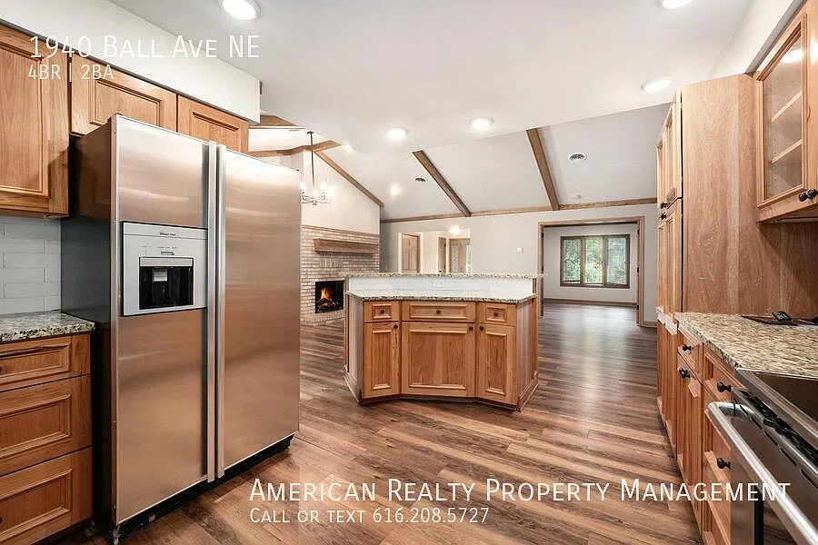 4 bed, 1088 sqft, $2,400 — Photo 4