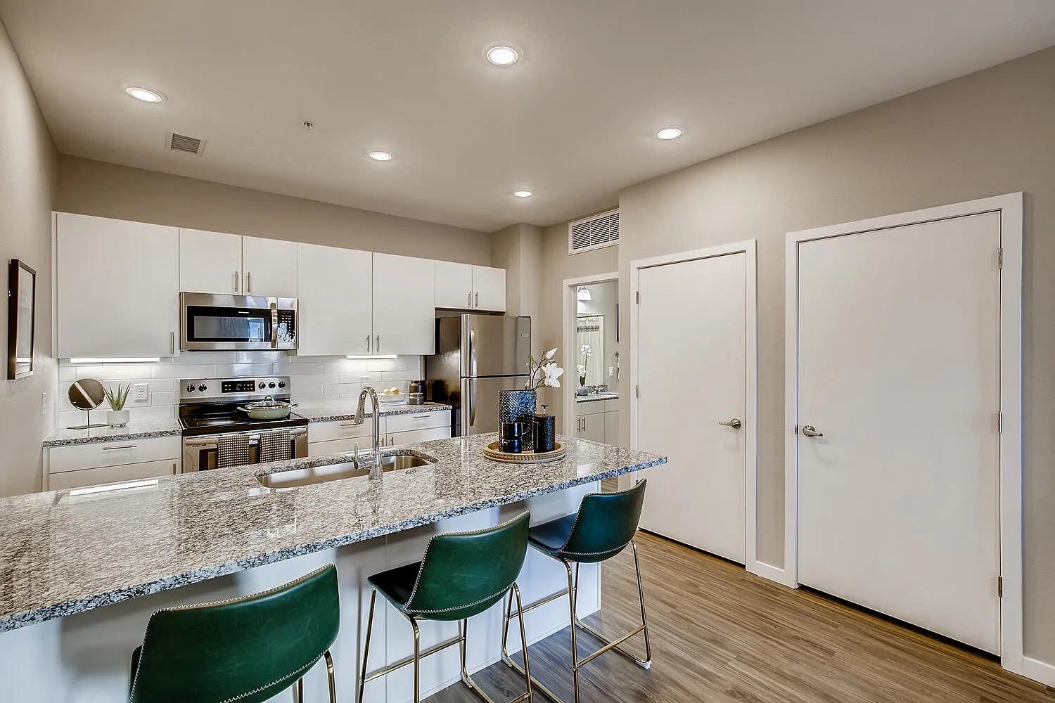 Ten West Apartments — Photo 1