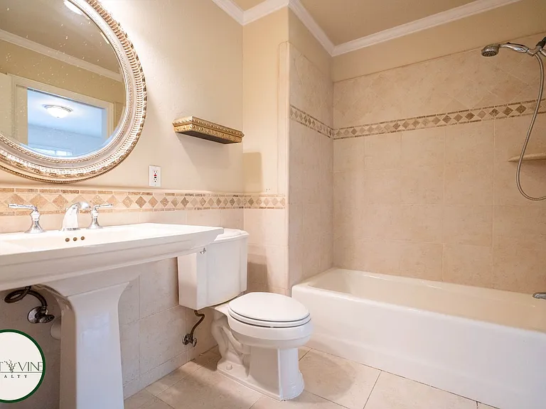 1492 Walbrook Dr — Photo 19
