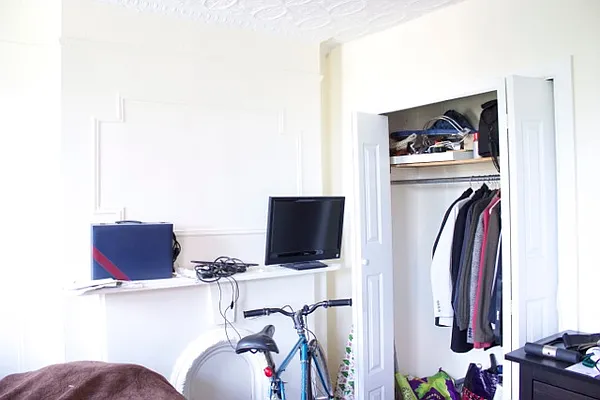 Rented by L.Nelson & Associates | media 20