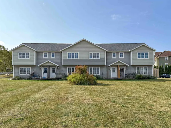 208 Stratford Rd, Stratford, PE C1B 1P6