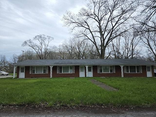 2nd image of 5925 Jefferson St #1