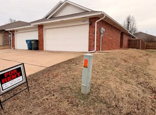 1920 Lariat Cir, Edmond, OK 73003