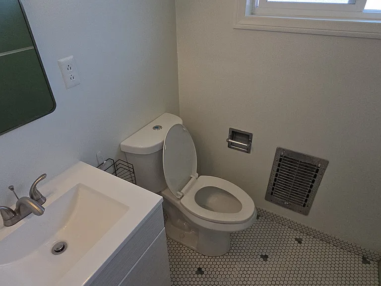 4226 Mary Ellen Ave #14 — Photo 10