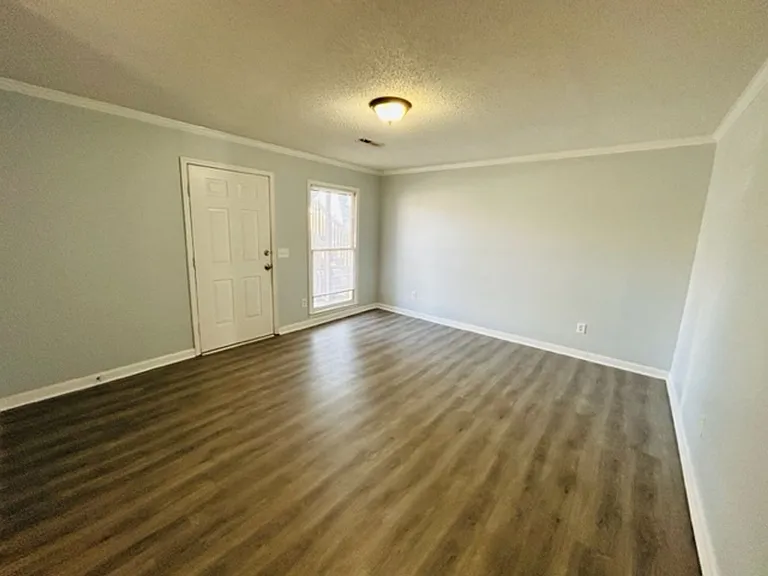 4433 Torrance Dr NW — Photo 5