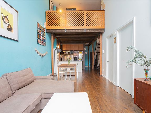 2nd image of 27 Quincy St APT 2A