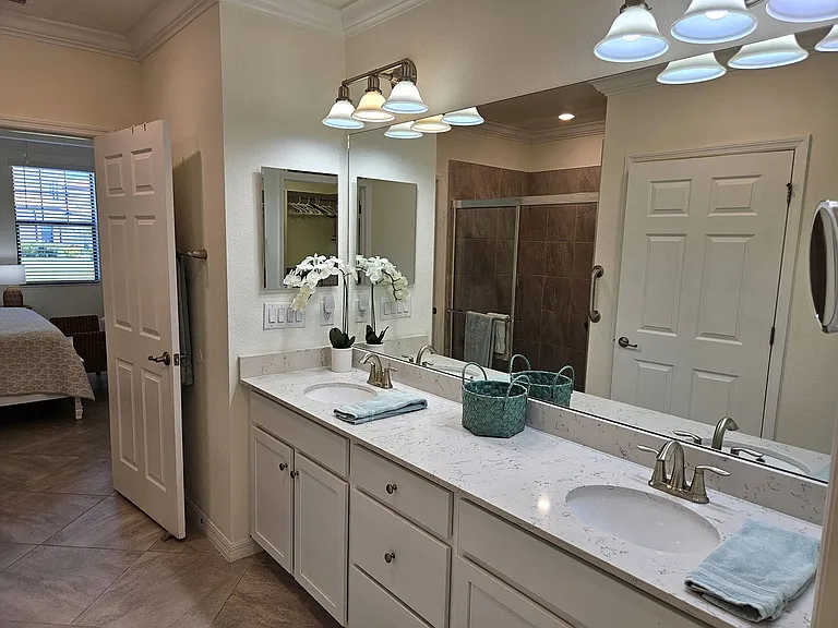 10042 Crooked Creek Dr #103 — Photo 35