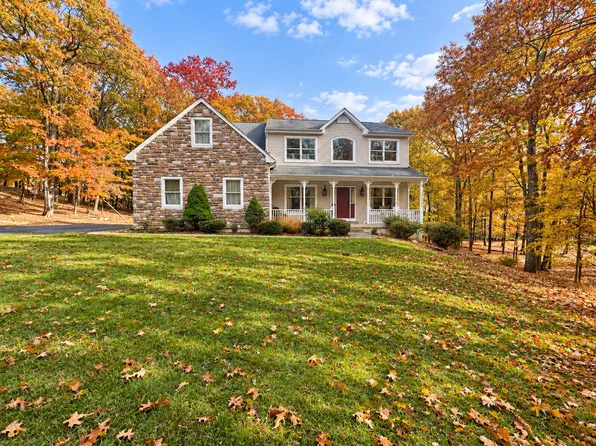 174 Summit Rd, Swiftwater, PA 18370
