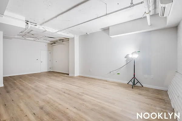 Rented by Nooklyn NYC LLC | media 70