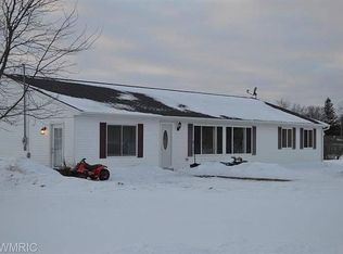 2401 Troys Dr, Ionia, MI 48846