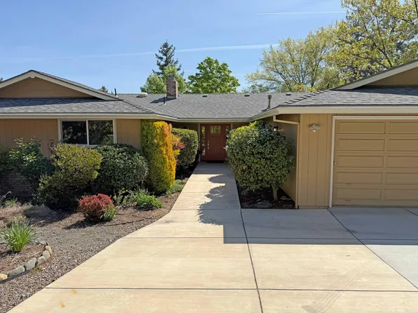 2275 Sam Evans Pl, Ashland, OR 97520