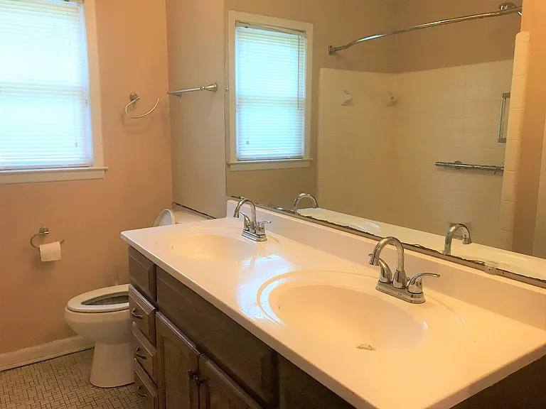 118 Sandy Way — Photo 13