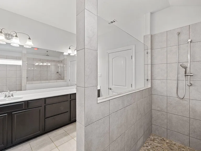 138 Fern Dr — Photo 37
