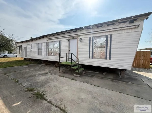 445 Michigan Dr, La Feria, TX 78559