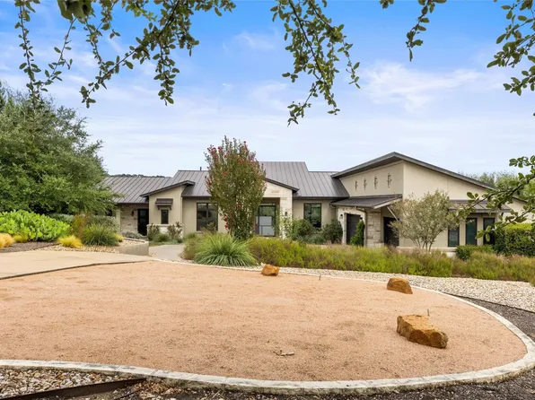 8801 Bellancia Dr, Austin, TX 78738