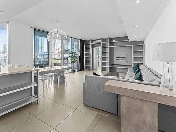 3rd image of 185 SW 7th St APT 603