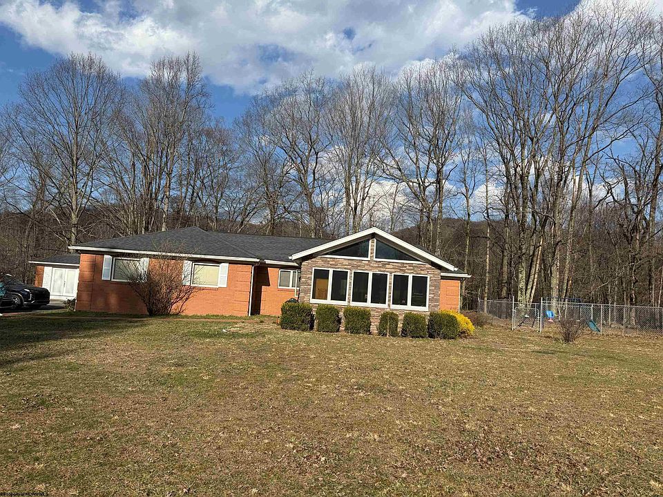 1st image of 108 Cedarstone Ln