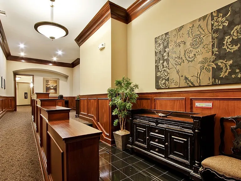 445 W Blount Ave #415 — Photo 30