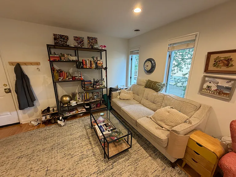 734 S 4th St #2R — Photo 3