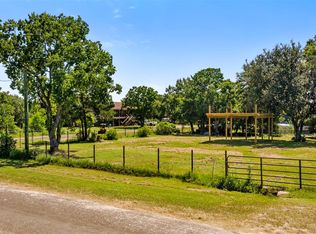 701 Stephenson Ave, Oakland, TX 77514