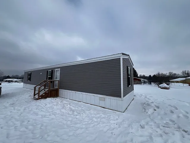 3 bed, 942 sqft, $1,600 — Photo 2