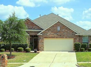 1034 Countryside Dr, Cedar Hill, TX 75104