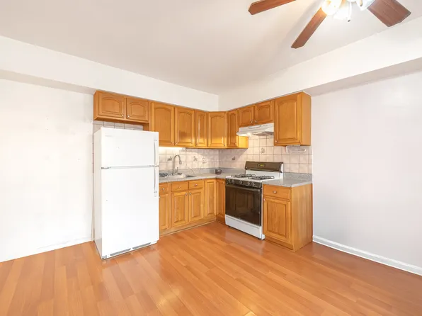 28-43 47th Street image 3 of 20