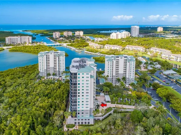 425 Cove Tower DR #504, NAPLES, FL 34110