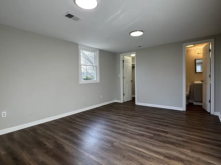 5214 Cedrus Cir — Photo 7
