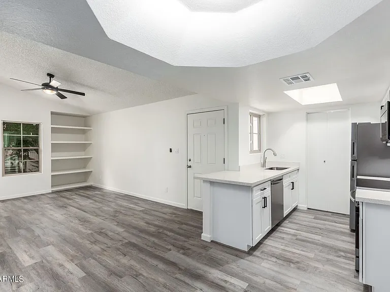 2855 S Extension Rd #212 — Photo 5