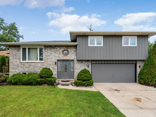 4956 W 115th St, Alsip, IL 60803