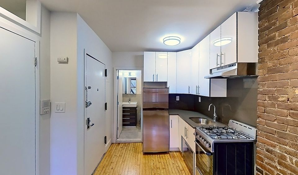 1st image of 203 Chrystie St #4DO