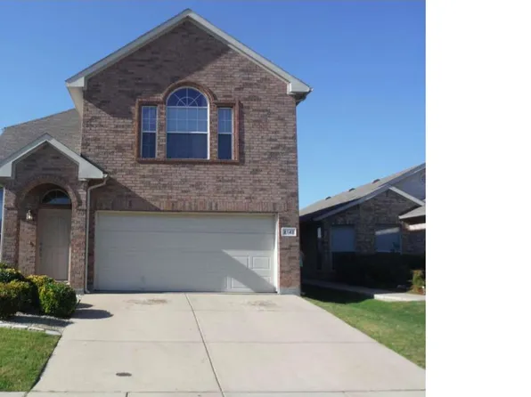 2148 Ingrid Ln, Fort Worth, TX 76131