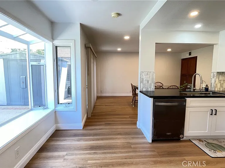2085 Arbor Cir — Photo 22