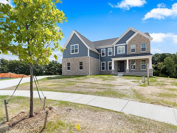 4th image of 264 Samara Ln