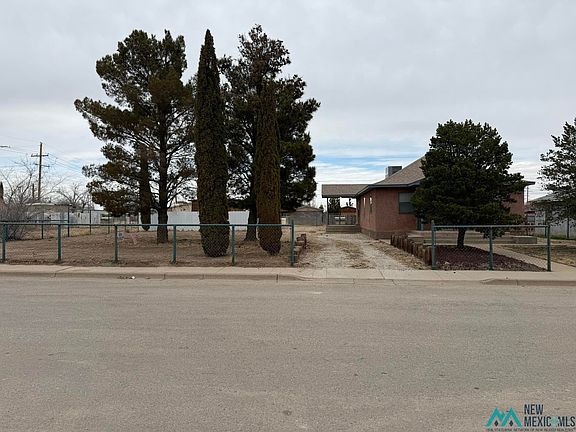 2nd image of 714 Champ Clark Ave