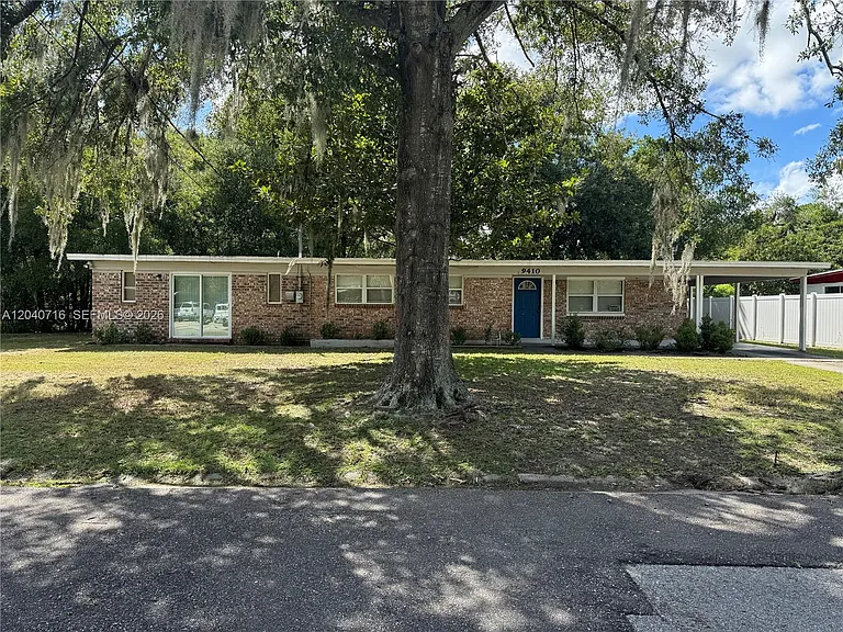 9410 Gilchrist Ct — Photo 1