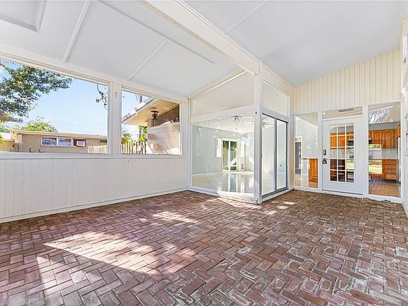 5th image of 6912 Alderwood Dr