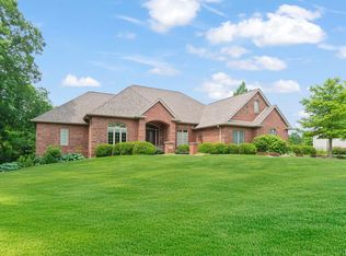 1801 Kern Rd, Washington, IL 61571