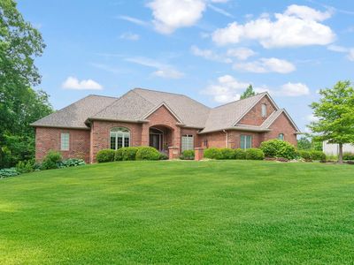 1801 Kern Rd, Washington, IL, 61571