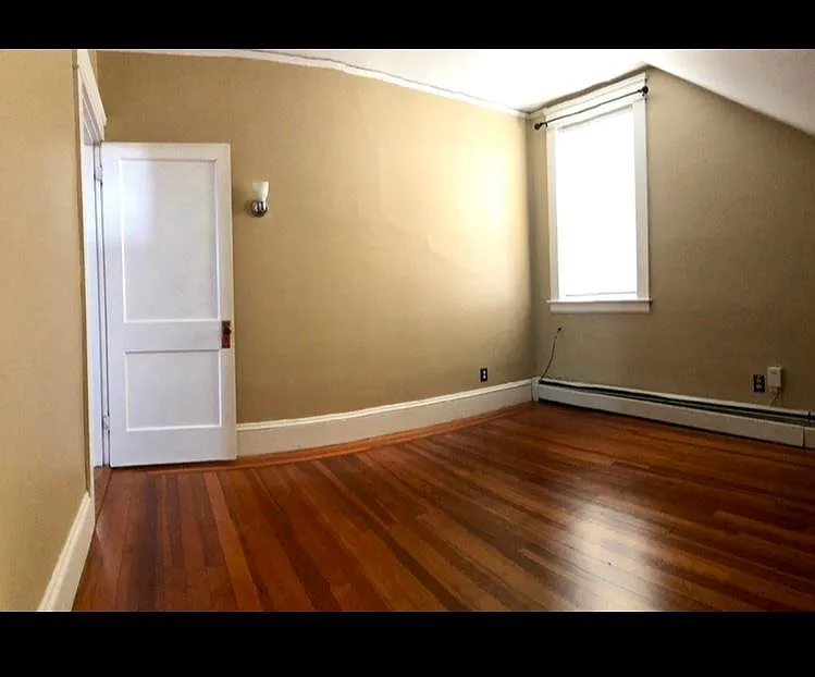 51 Crandall St — Photo 3