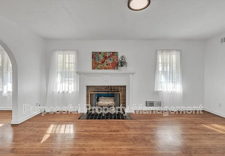 1832 NW 34th St — Photo 5