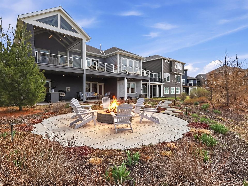 1st image of 485 Sandhill Dr