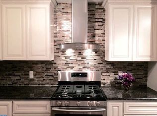 3659 Friar Rd, Philadelphia, PA 19154