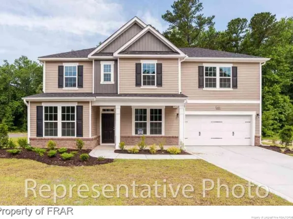 3240 Buckley Dr, Eastover, NC 28312