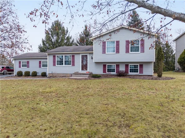 124 Heather Ln, Scottsville, NY 14546