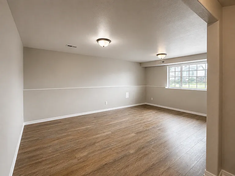 8381 W Oregon St — Photo 15