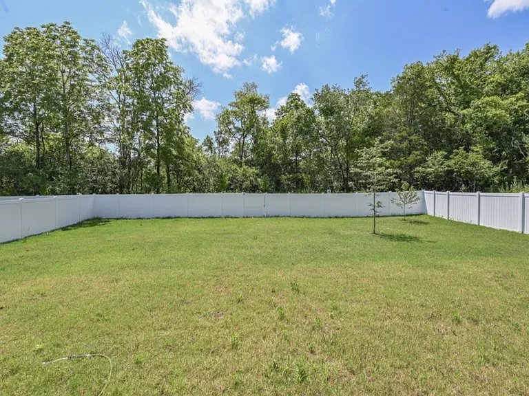 2725 Huntmere Ln — Photo 12