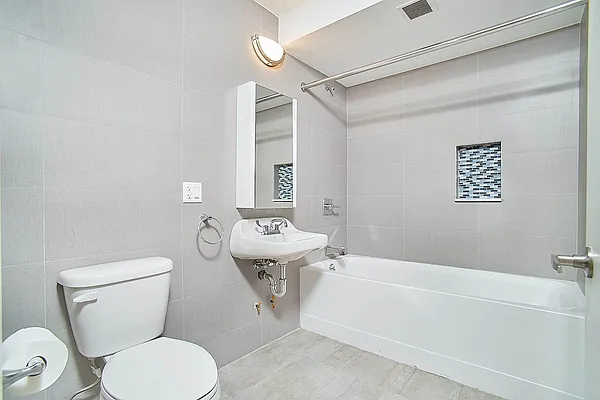 Rented by Compass | media 23