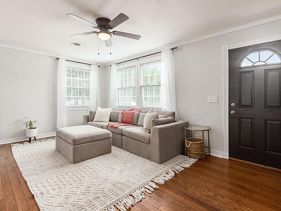 3rd image of 366 N Selby Blvd